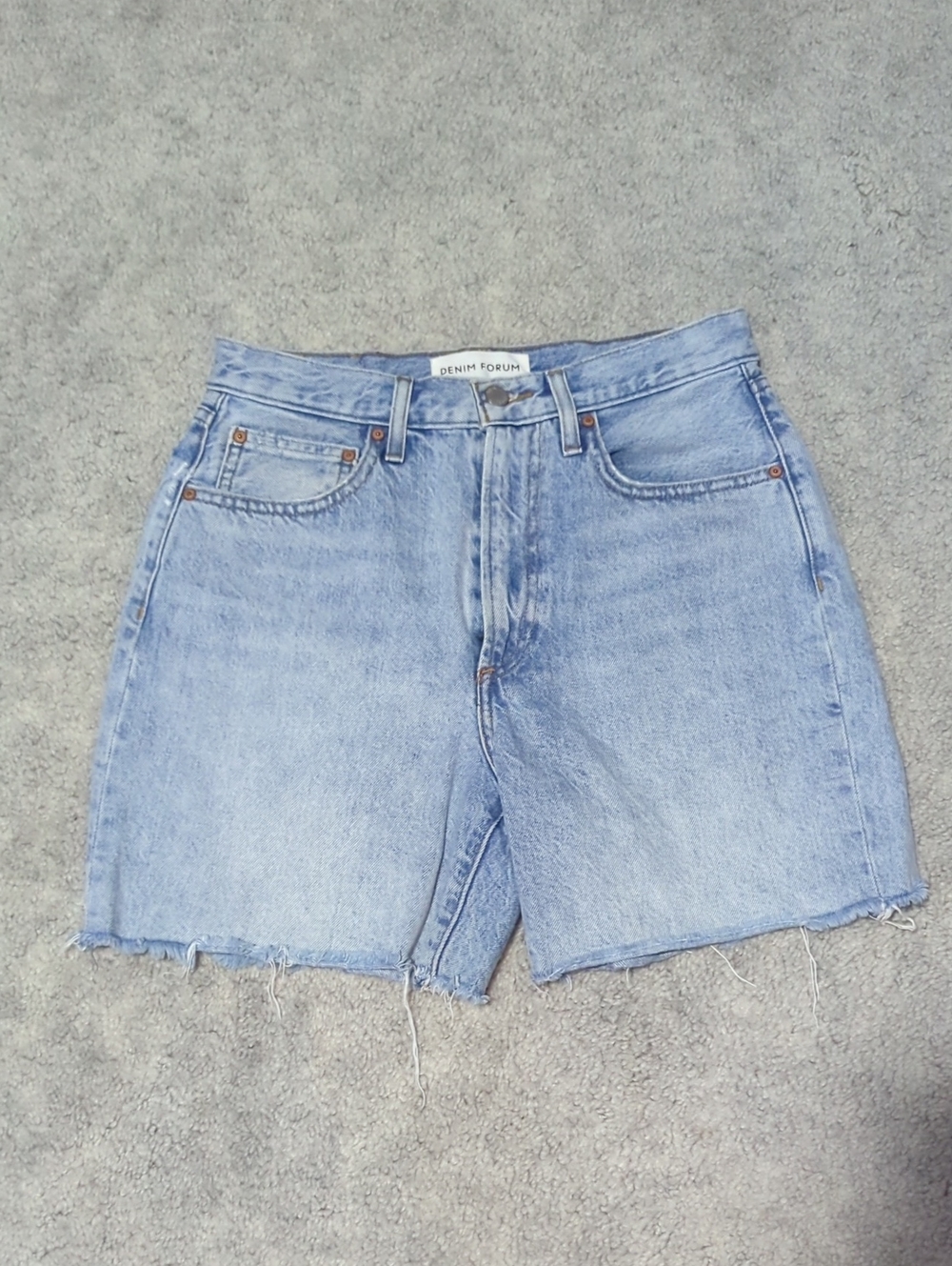 Denim Forum Light Wash Bf Loose Mid Thigh Shorts